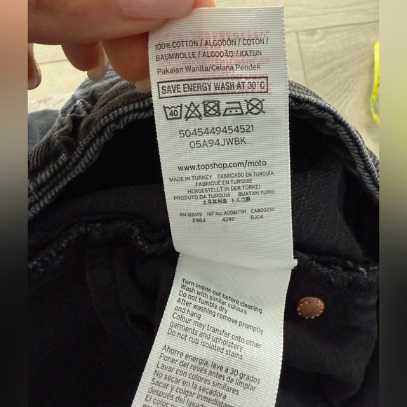 Topshop Black Distressed Denim Mom Shorts - Picture 6 of 9